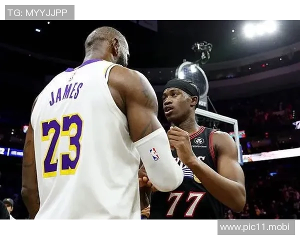 埃奇库姆:我就是想赢球 我的队友们和卡特教练也是想赢下比赛 埃奇库姆:我就是想赢球 我的队友们和卡特教练也是想赢下比赛